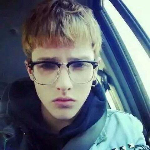 警服欧美帅哥视频,警服帅哥风采展示