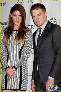 欧美夫妇街拍视频,夫妻街拍演绎潮流穿搭美学