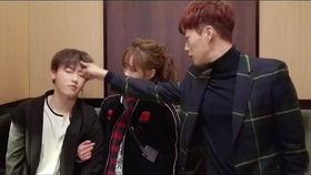 恋爱亲吻甜蜜视频欧美剧,欧美剧中的恋爱亲吻经典瞬间回顾