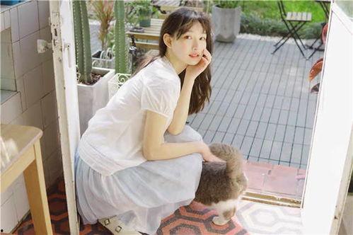 欧美清纯校服视频,青春校服下的清新时光